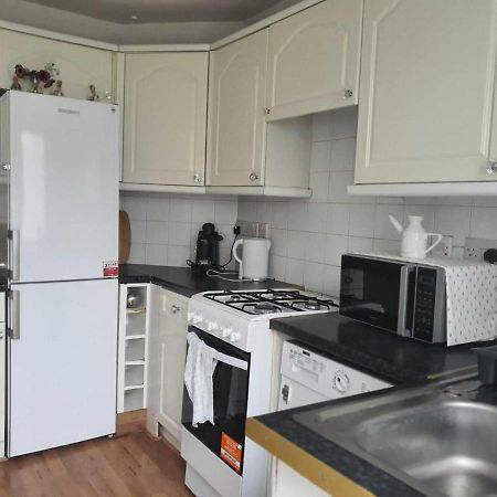 Grey Double Bedroom 伦敦 外观 照片