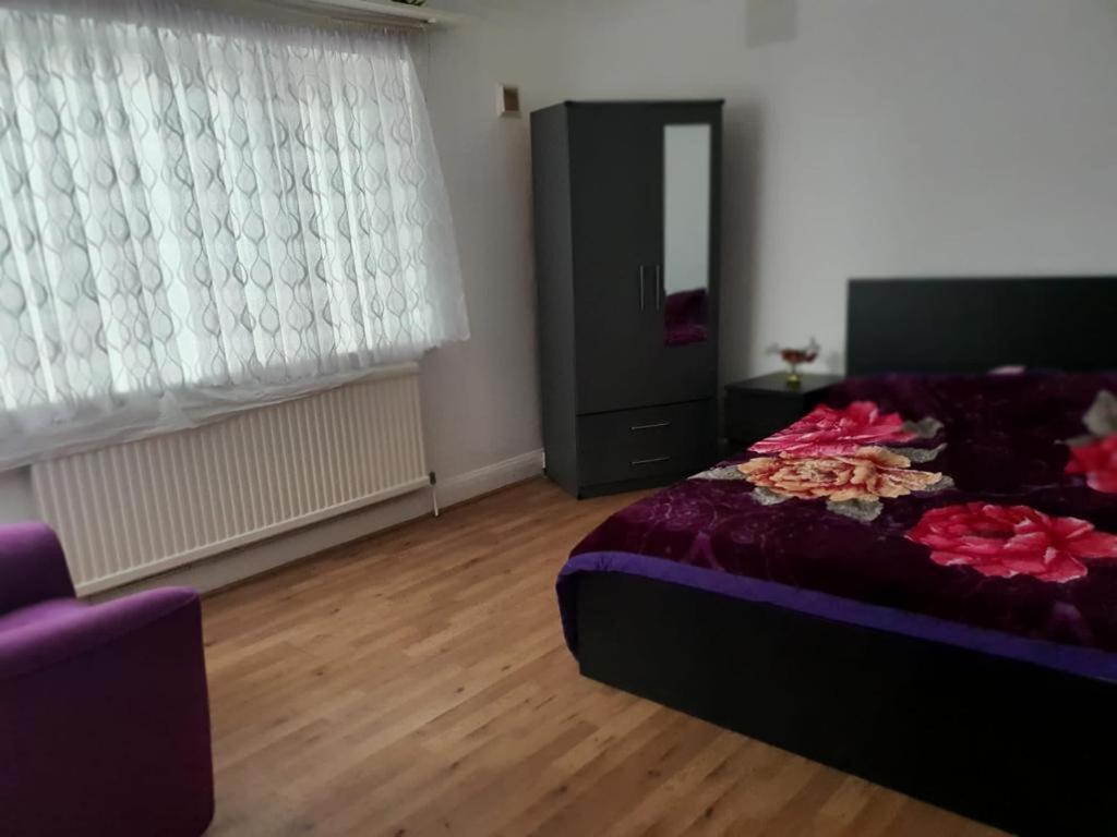 Grey Double Bedroom 伦敦 外观 照片